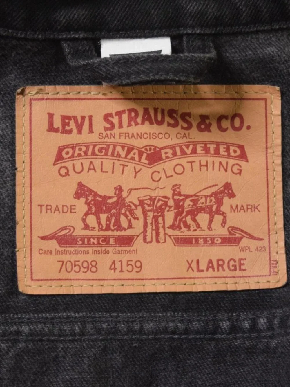 Vintage Levi’s 70598 4159‎ Black Denim Trucker Jacket XL 